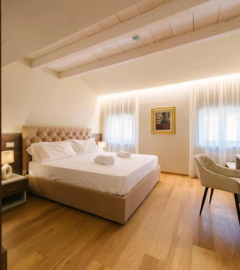 Apartment Palazzo Confalonieri Da Lisca Verona